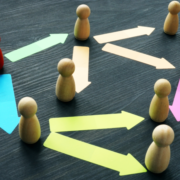 Offshore vs Onshore Outsourcing: Key Differences and Considerations